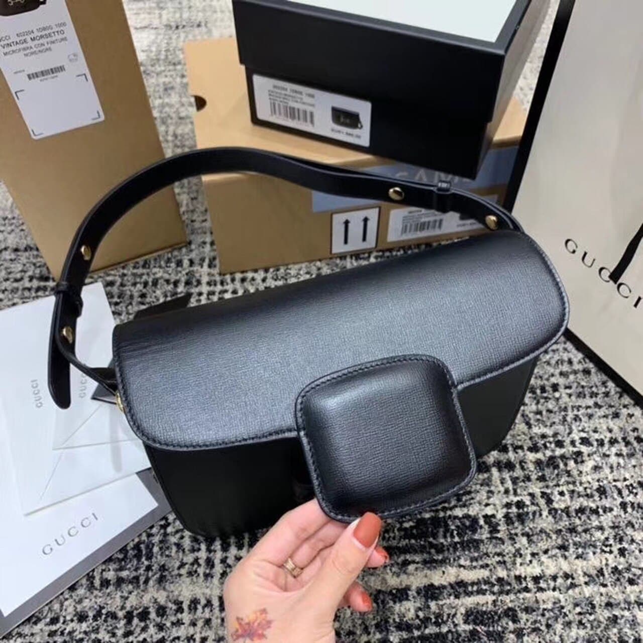 1:1 Replica Gucci Horsebit 1955 Shoulder Bag Black Textured With A Vintage Effect For Women 9.8in/25cm GG 602204 1DB0G 1000 - Image 16