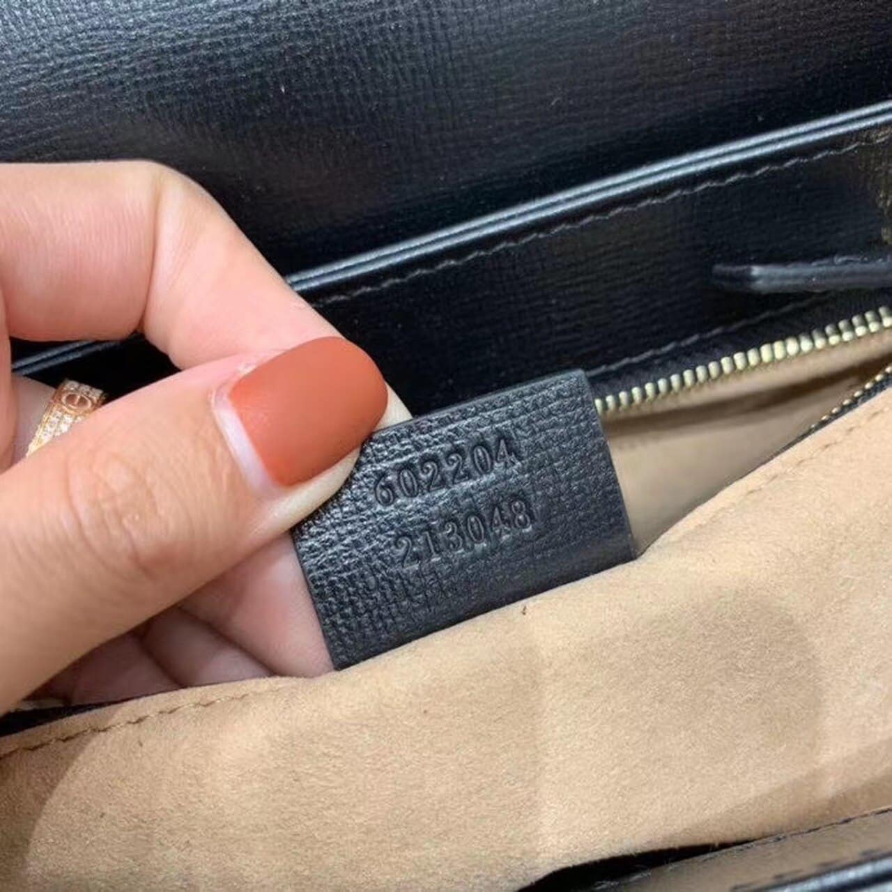 1:1 Replica Gucci Horsebit 1955 Shoulder Bag Black Textured With A Vintage Effect For Women 9.8in/25cm GG 602204 1DB0G 1000 - Image 18