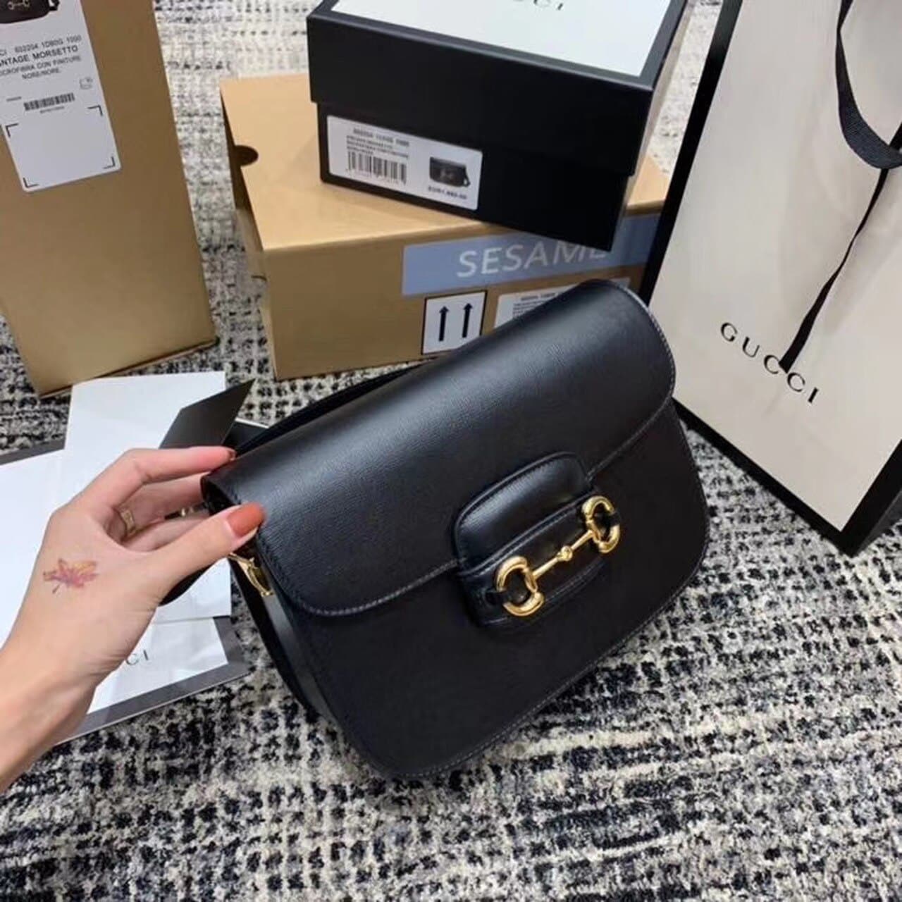 1:1 Replica Gucci Horsebit 1955 Shoulder Bag Black Textured With A Vintage Effect For Women 9.8in/25cm GG 602204 1DB0G 1000 - Image 5