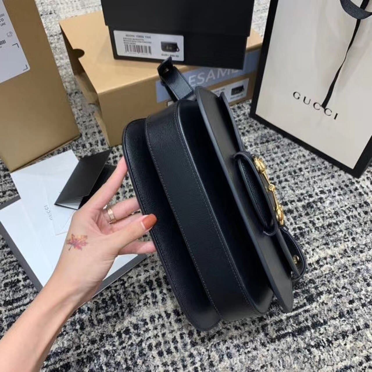 1:1 Replica Gucci Horsebit 1955 Shoulder Bag Black Textured With A Vintage Effect For Women 9.8in/25cm GG 602204 1DB0G 1000 - Image 10