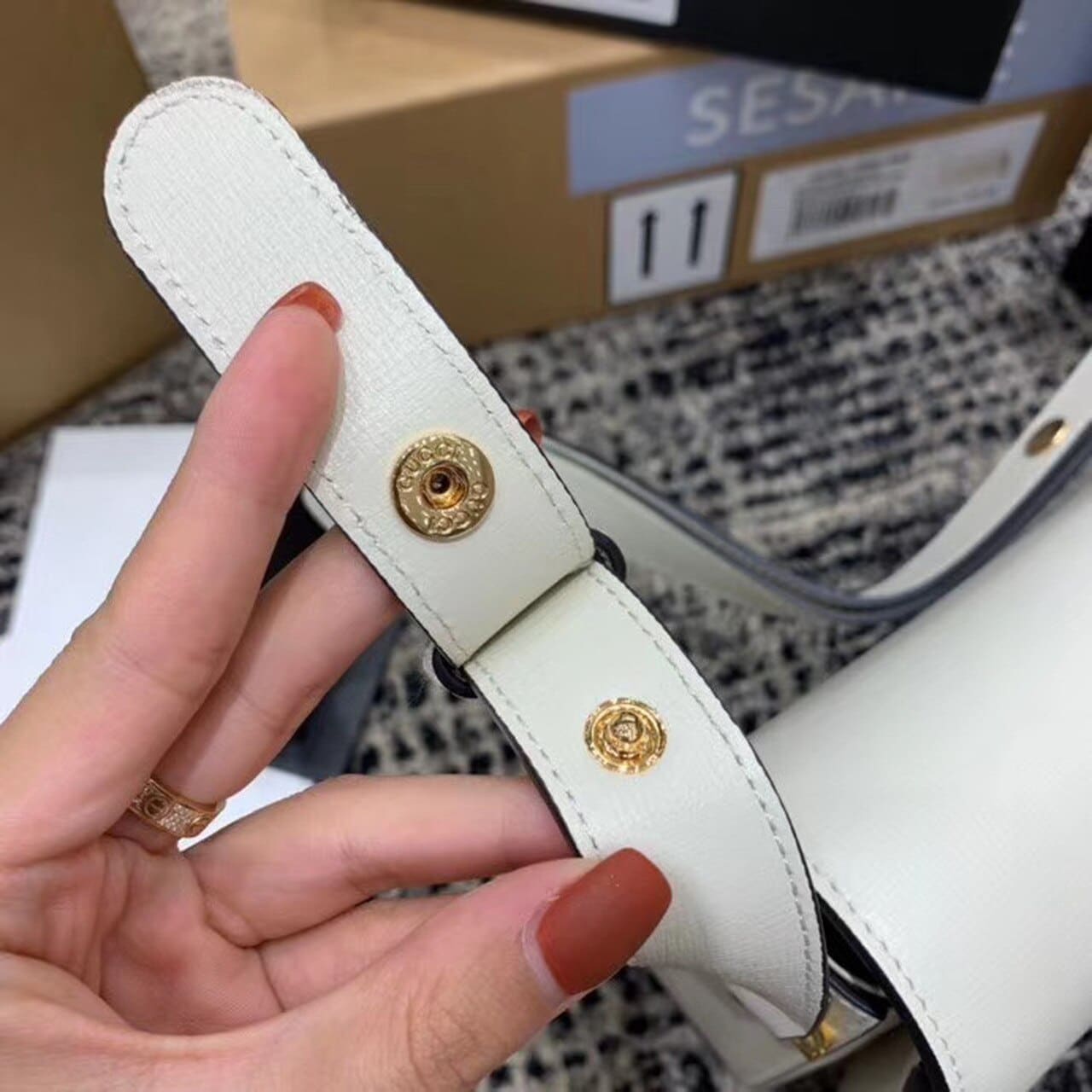 1:1 Replica Gucci Horsebit 1955 Shoulder Bag White For Women 9.8in/25cm GG 602204 1DB0G 9022 - Image 11