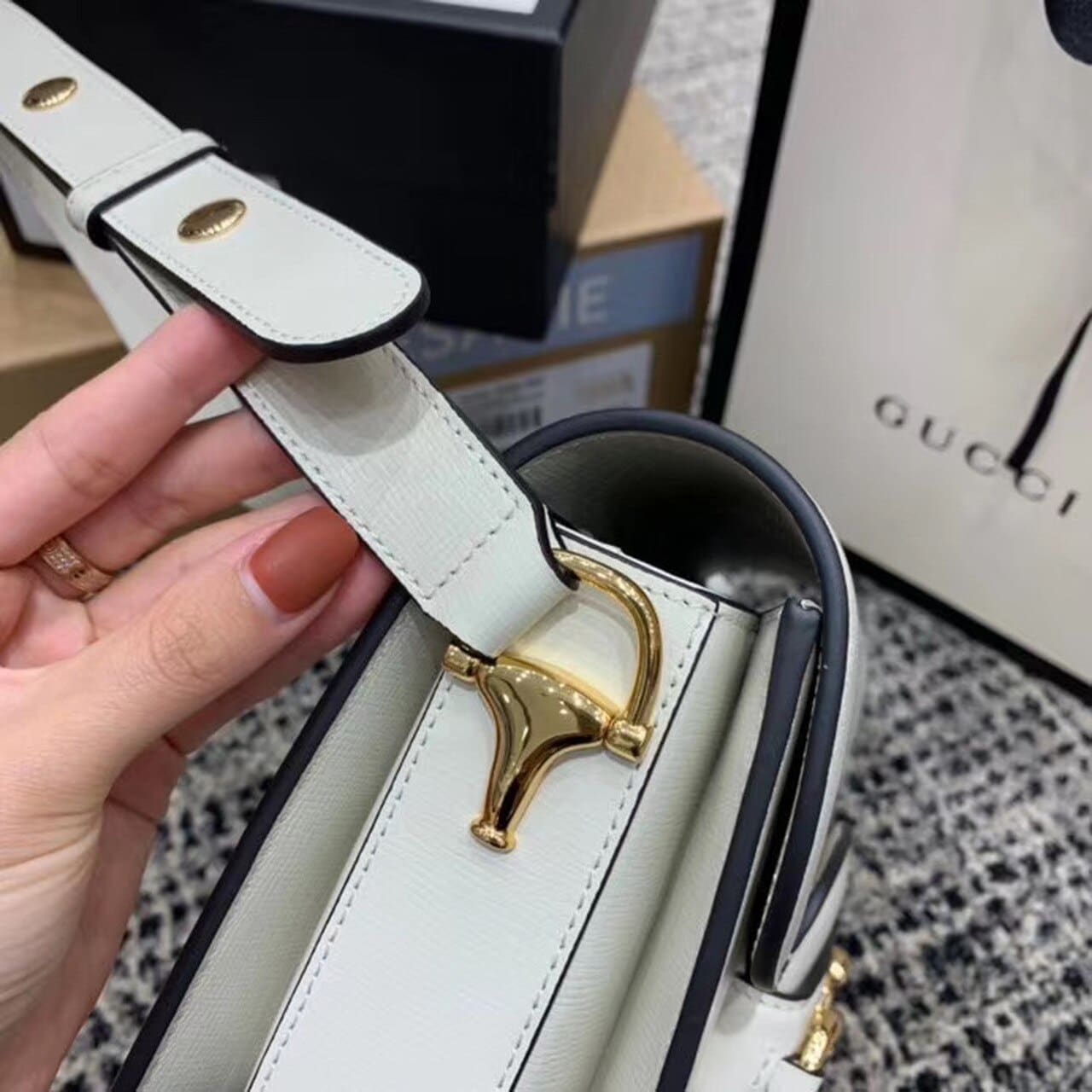 1:1 Replica Gucci Horsebit 1955 Shoulder Bag White For Women 9.8in/25cm GG 602204 1DB0G 9022 - Image 10