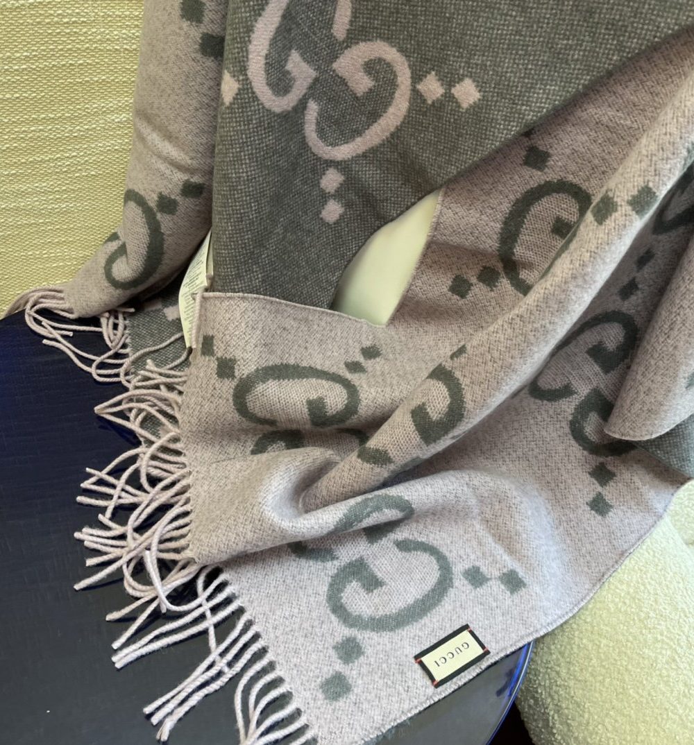 Gucci Jacquard Grey Scarf 180cm/71in 
