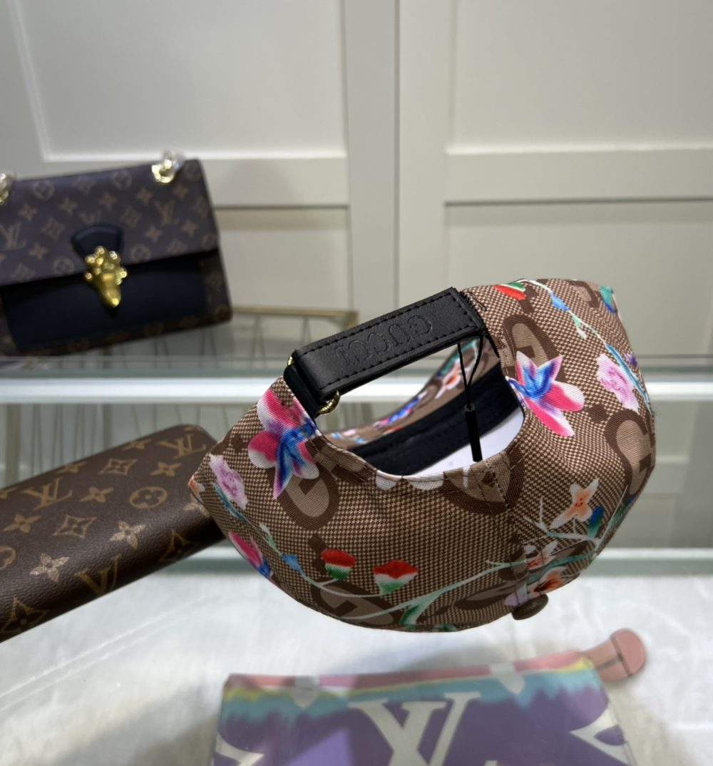 Gucci Jumbo GG Baseball Hat With Floral Embroidery Beige GG Hat 701845 3HAJM 2584