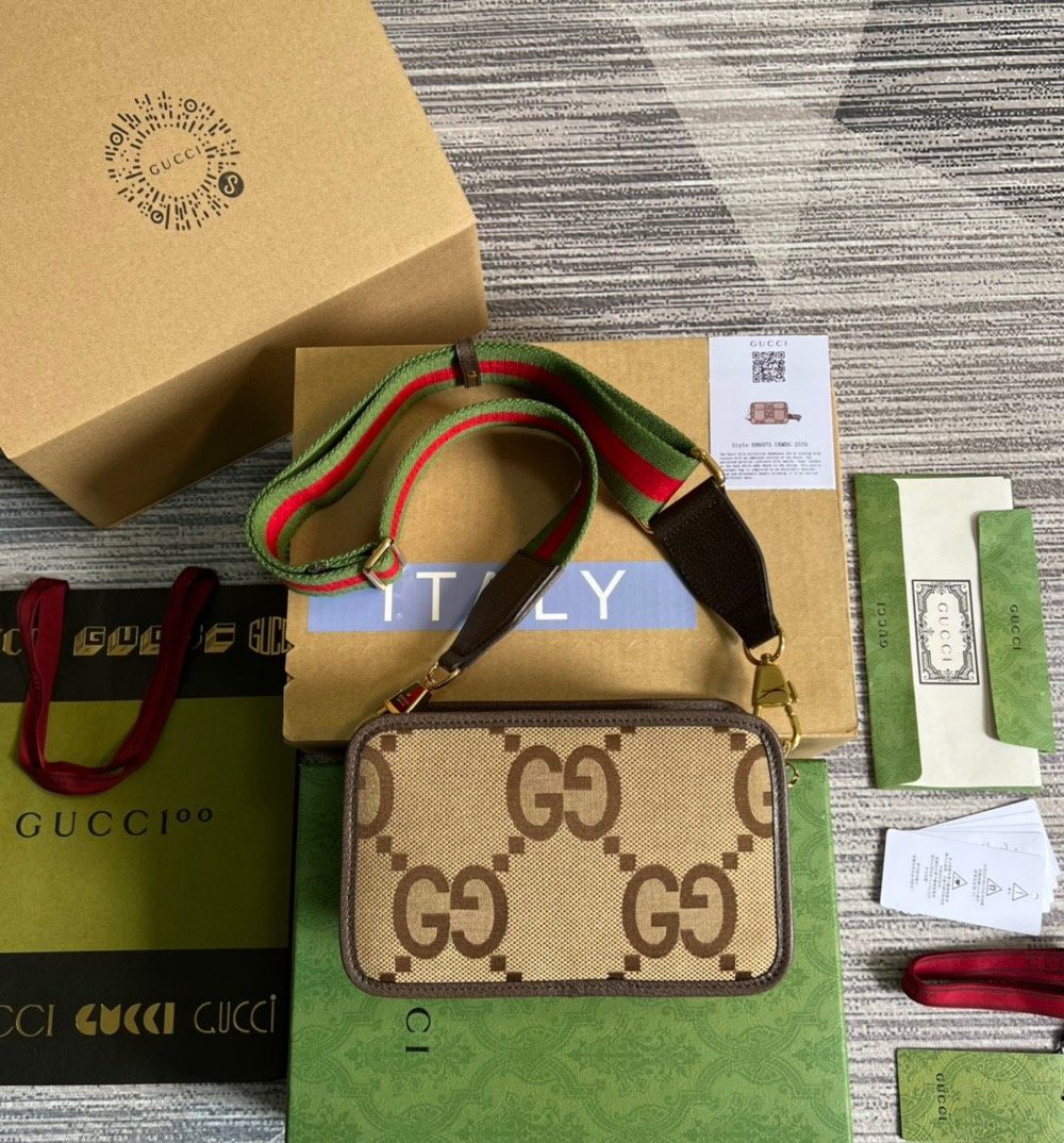 1:1 Replica Gucci Jumbo GG Mini Bag Camel And Ebony Jumbo GG Canvas For Women 8.9in/22.5cm GG 696075 UKMDG 2570