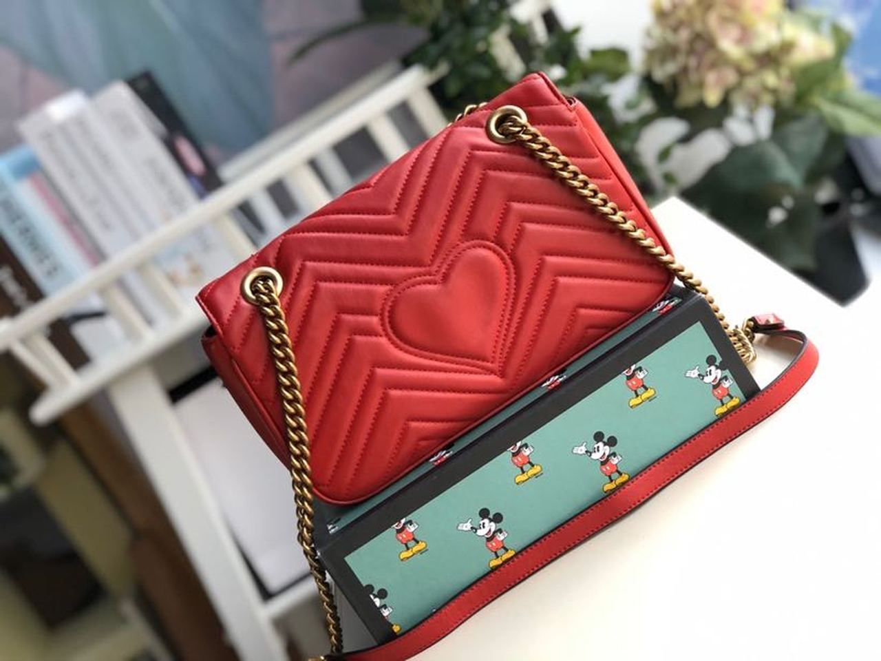 1:1 Replica Gucci Marmont Small Matelassé Shoulder Bag Hibiscus Red Matelassé Chevron For Women 10in/26cm GG 443497 DTDIT 6433 - Image 9