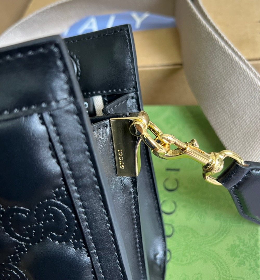 1:1 Replica Gucci Matelasse Shoulder Bag Black For Women, Women's Bags 10.2in/26cm GG