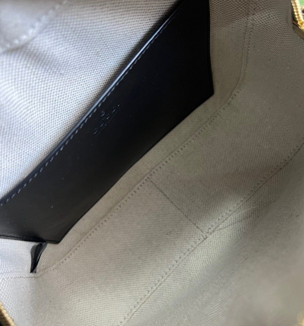 1:1 Replica Gucci Matelasse Shoulder Bag Black For Women, Women's Bags 8.5in/22cm GG 702234 UM8HG 1046