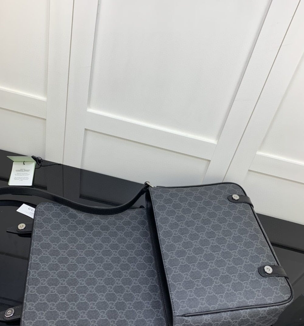 1:1 Replica Gucci Messenger Bag Black For Men 11in/28cm GG ‎658542 KGDHN 1000