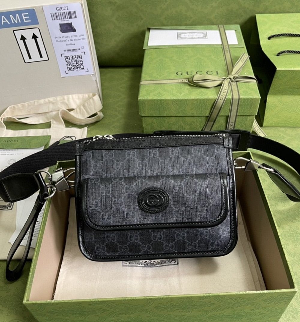 1:1 Replica Gucci Messenger Bag With Interlocking G Black Supreme Canvas For Men 8in/21cm 674164 92THN 1000