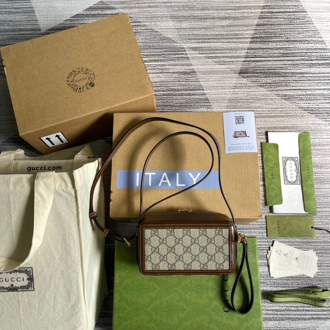 1:1 Replica Gucci Mini Bag With Interlocking G Beige And Ebony GG Supreme Canvas And Brown For Women 9in/23cm GG - Image 5