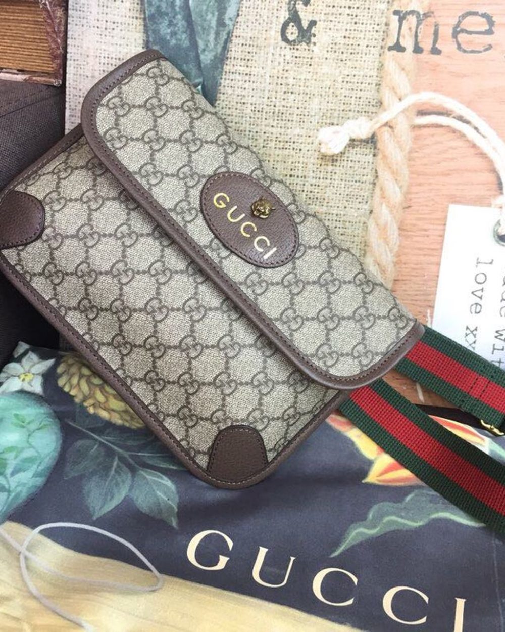 1:1 Replica Gucci Neo Vintage GG Supreme Belt Bag Beige/ebony GG Supreme Canvas With Brown For Women 9.4in/24cm GG 493930 9C2VT 8745