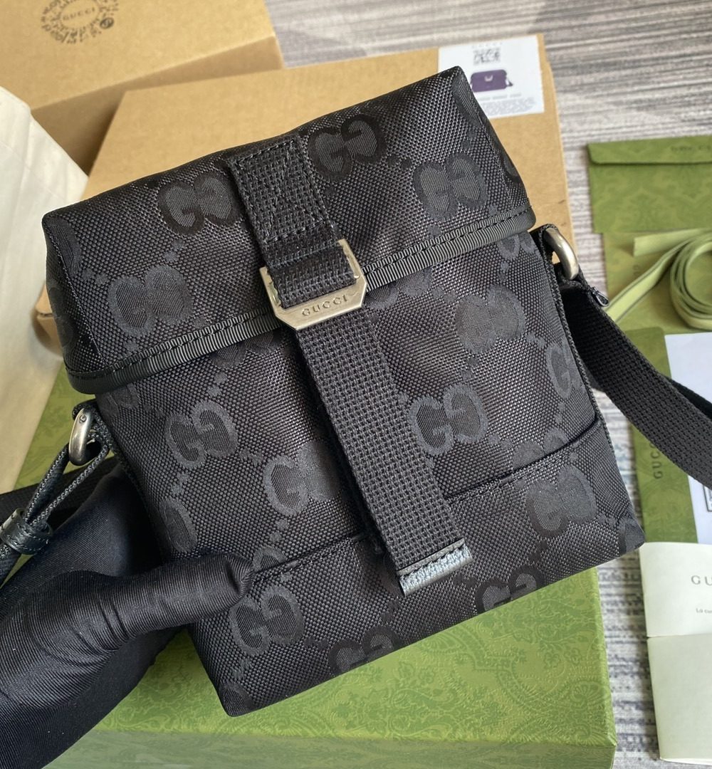 1:1 Replica Gucci Off The Grid Messenger Bag Black GG ECONYL® For Men 7.3in/18.5cm GG 643858 H9HKN