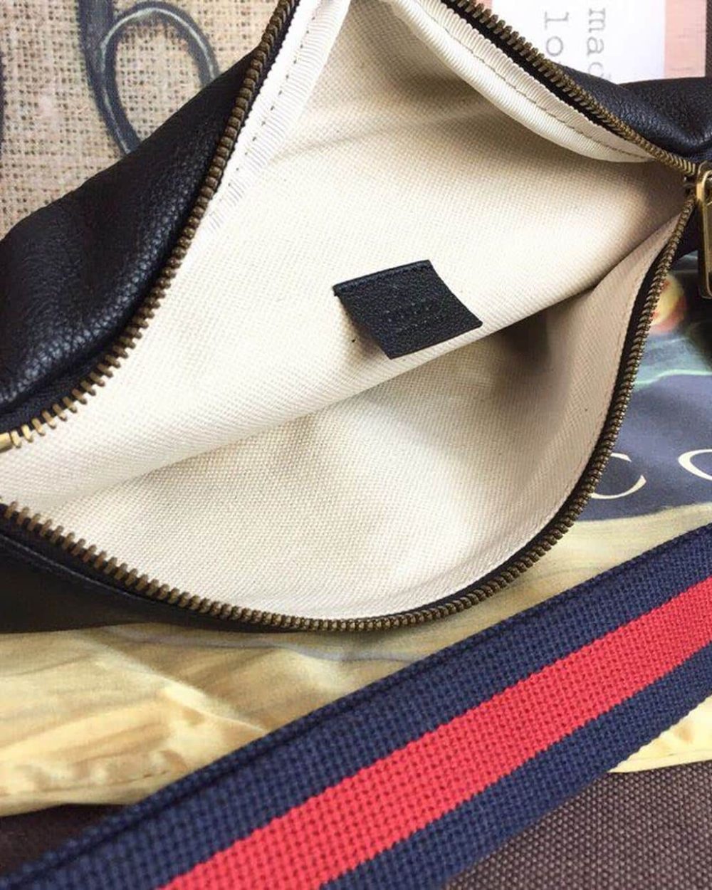 1:1 Replica Gucci Print Waist Belt Bag Black For Women And Men 15in/39cm GG 530412