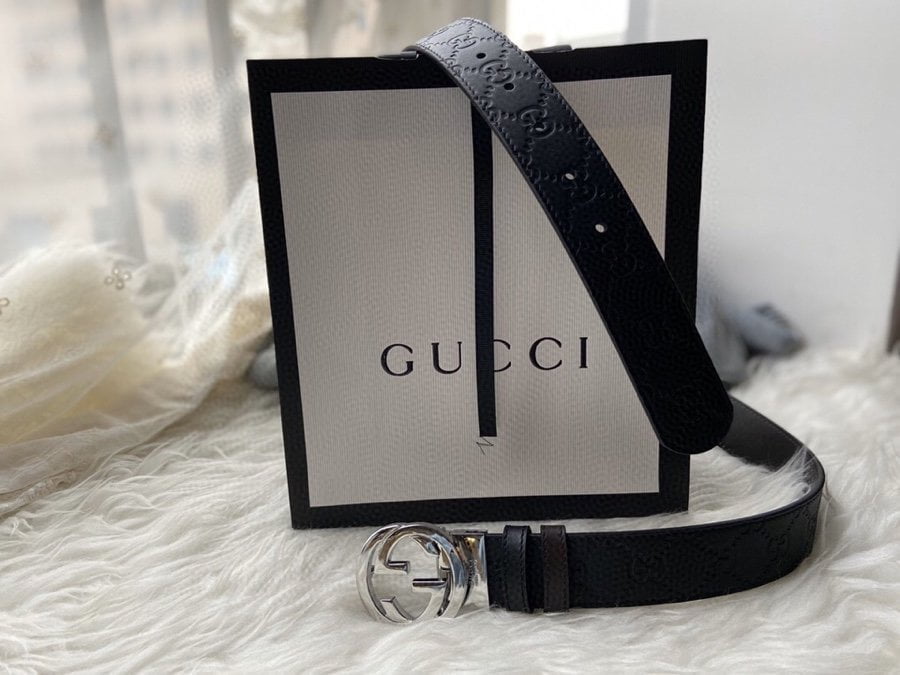 1:1 Replica Gucci Reversible Gucci Signature Belt Black GG, Women Belt 473030 CWCWN 1070 - Image 4