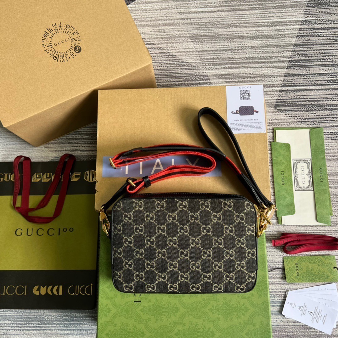 1:1 Replica Gucci Shoulder Bag With Interlocking G Black And White GG Supreme Canvas For Women 9.6in/24.5cm GG - Image 7