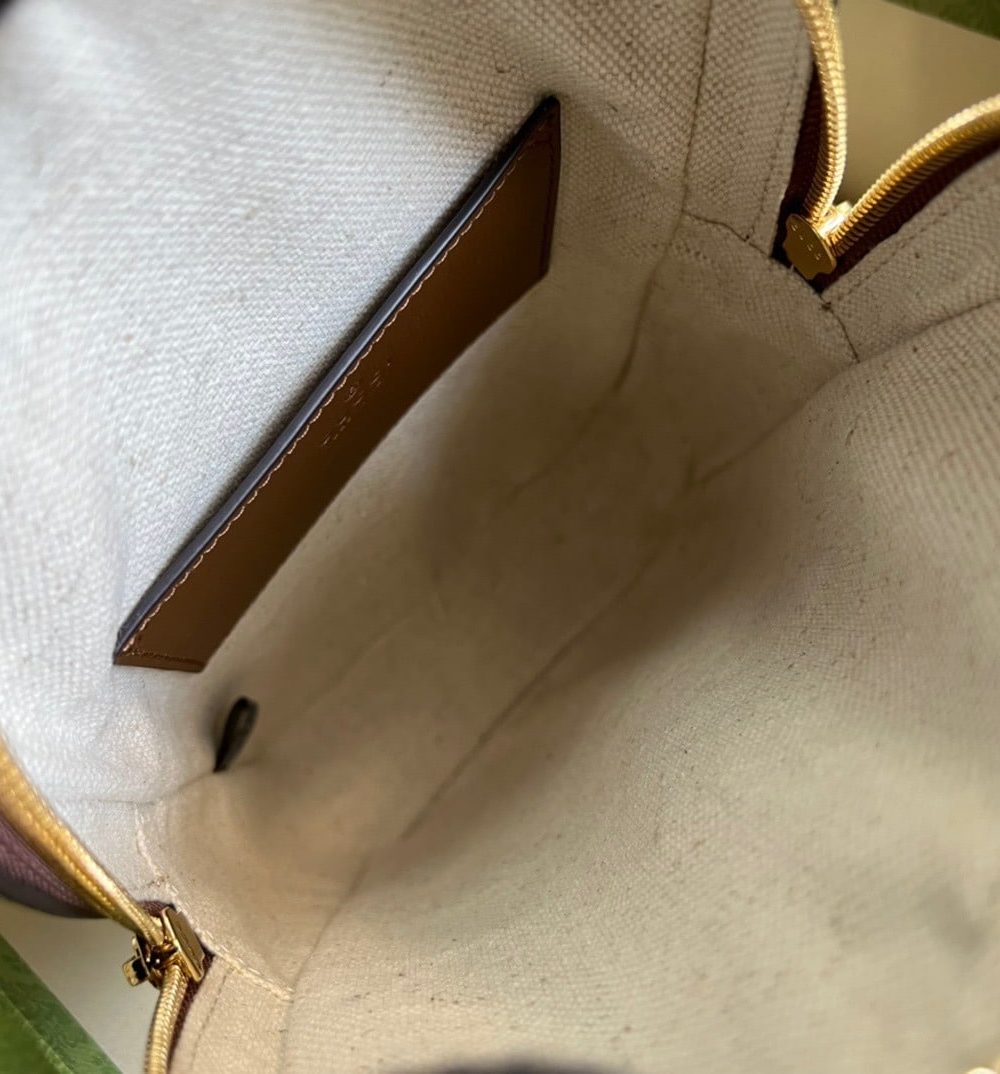 1:1 Replica Gucci Sling Backpack With Interlocking G Beige And Ebony GG Supreme Canvas For Men 9.4in/24cm GG 696016 92THG 8563
