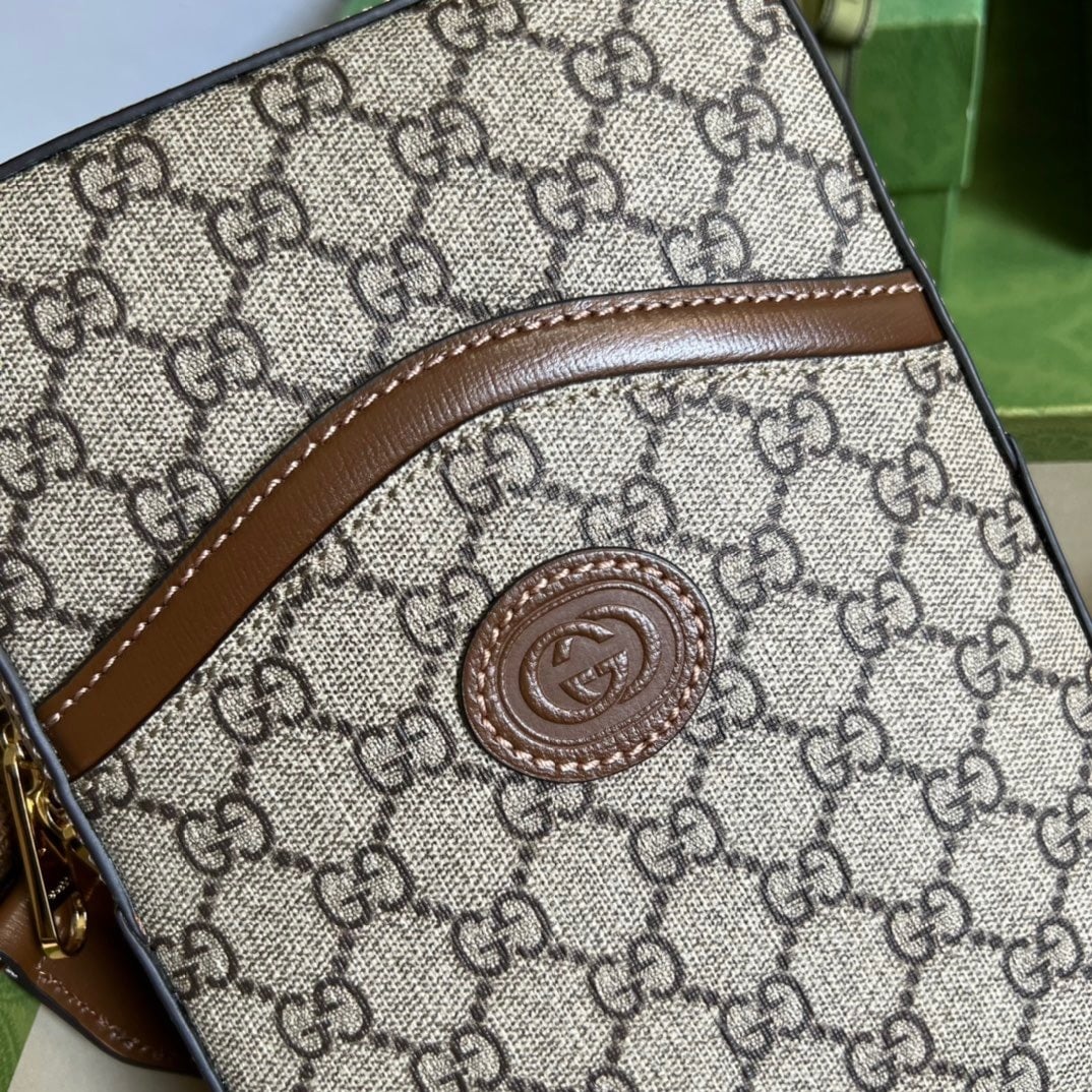 1:1 Replica Gucci Sling Backpack With Interlocking G Beige And Ebony GG Supreme Canvas For Men 9.4in/24cm GG 696016 92THG 8563 - Image 9