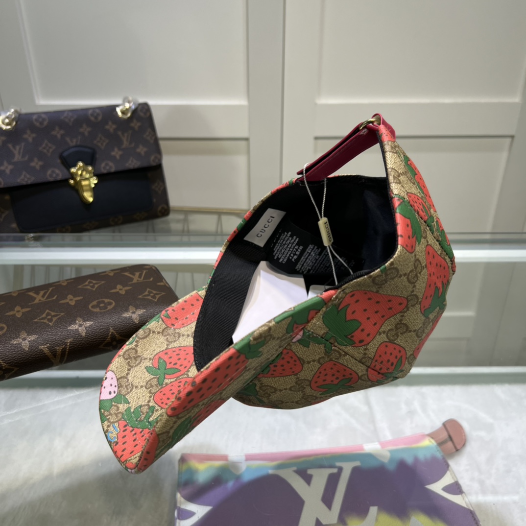 Gucci Strawberry Supreme Baseball Hat Beige GG Hat - Image 2