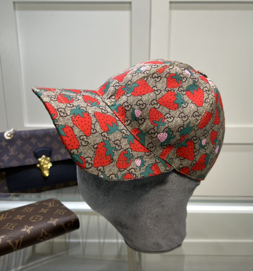 Gucci Strawberry Supreme Baseball Hat Grey GG Hat
