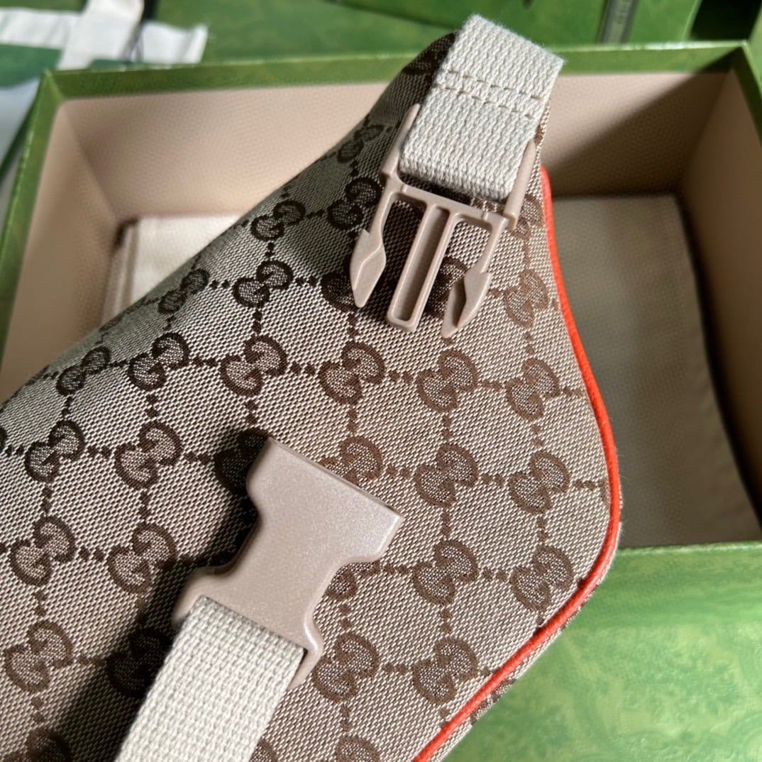 1:1 Replica Gucci The North Face x Gucci Belt Bag Beige And Ebony Original GG Canvas For Women 8.7in/22cm 650299 GY5UN 8895 - Image 8