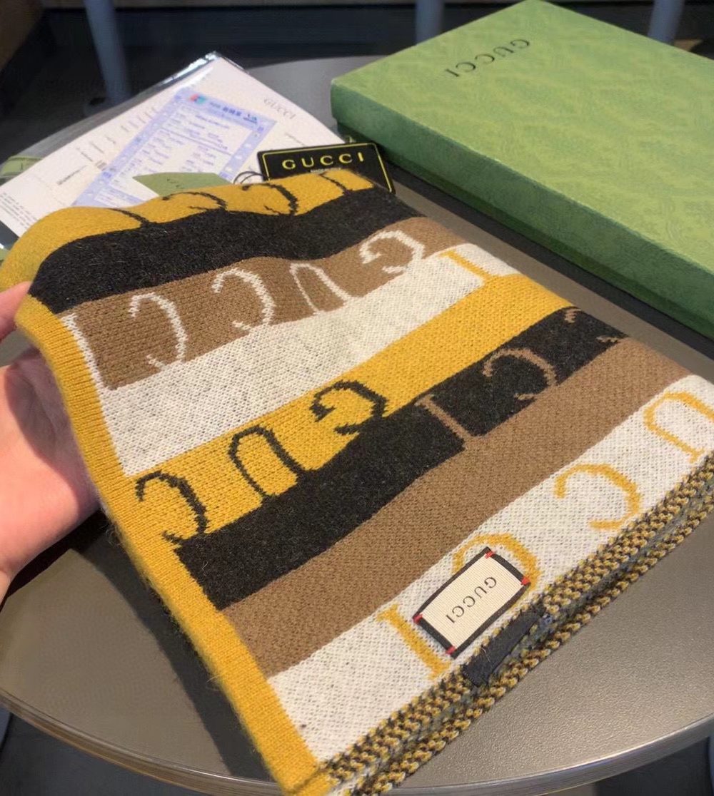 Gucci Wool Multicolor Line in Grey and Yellow Scarf 150cm/71in 