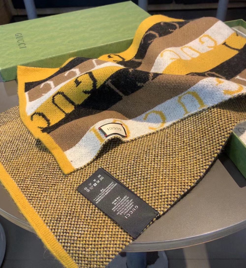 Gucci Wool Multicolor Line in Grey and Yellow Scarf 150cm/71in 