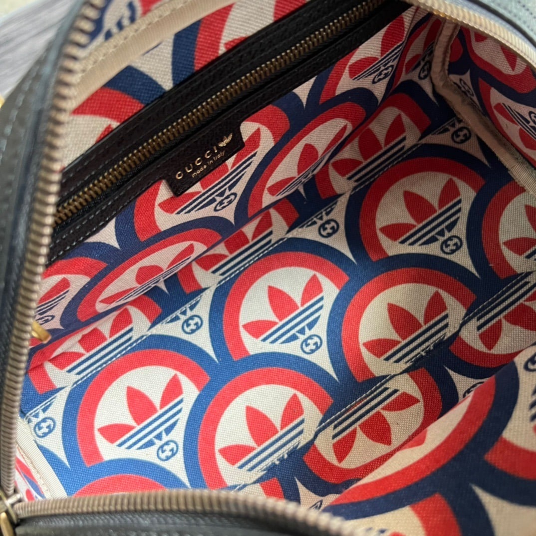 1:1 Replica Gucci x Adidas Mini Duffle Bag Black For Women, Women's Bags 12.4in/32cm GG 702397 U3ZCT 8726 - Image 8