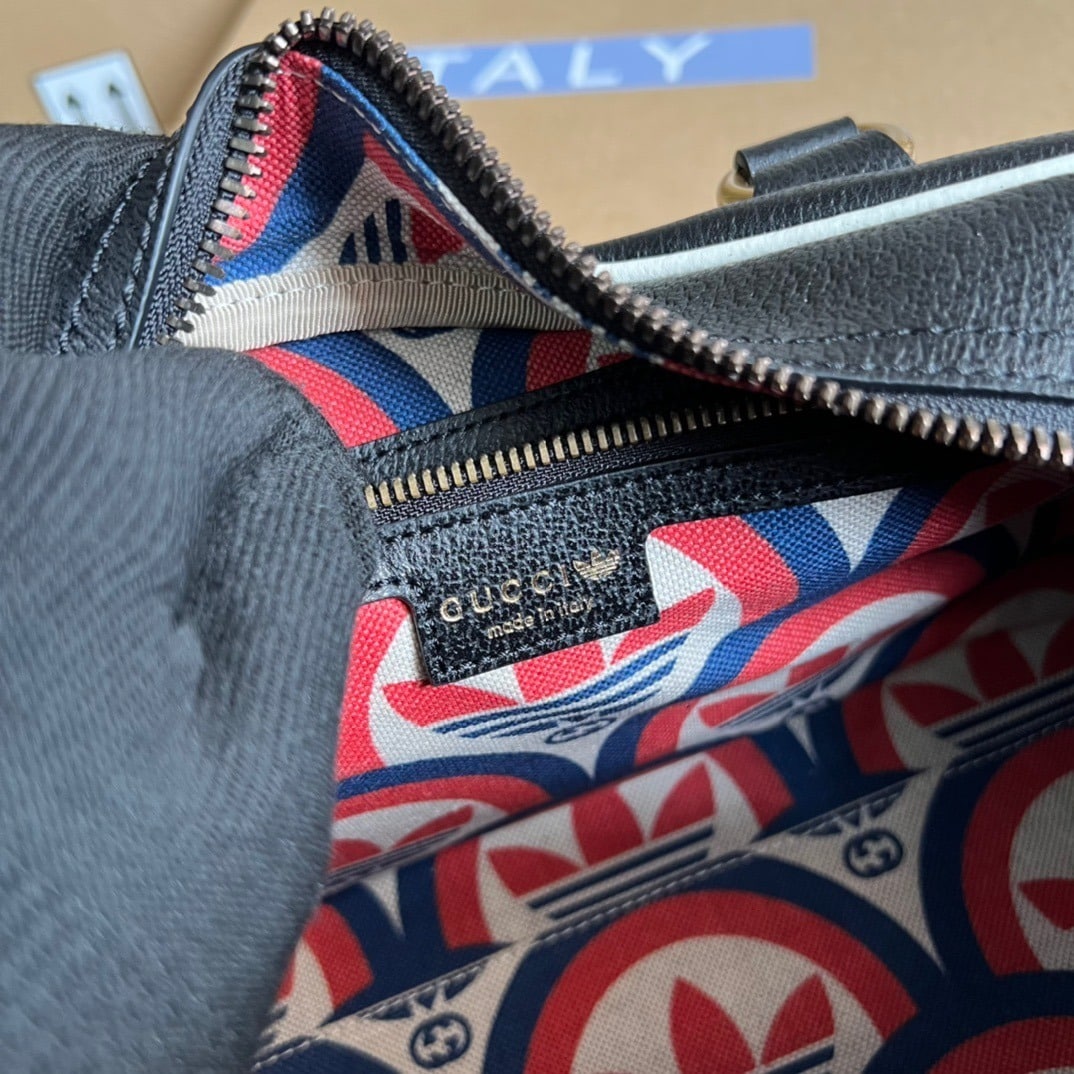 1:1 Replica Gucci x Adidas Mini Duffle Bag Black For Women, Women's Bags 12.4in/32cm GG 702397 U3ZCT 8726 - Image 7
