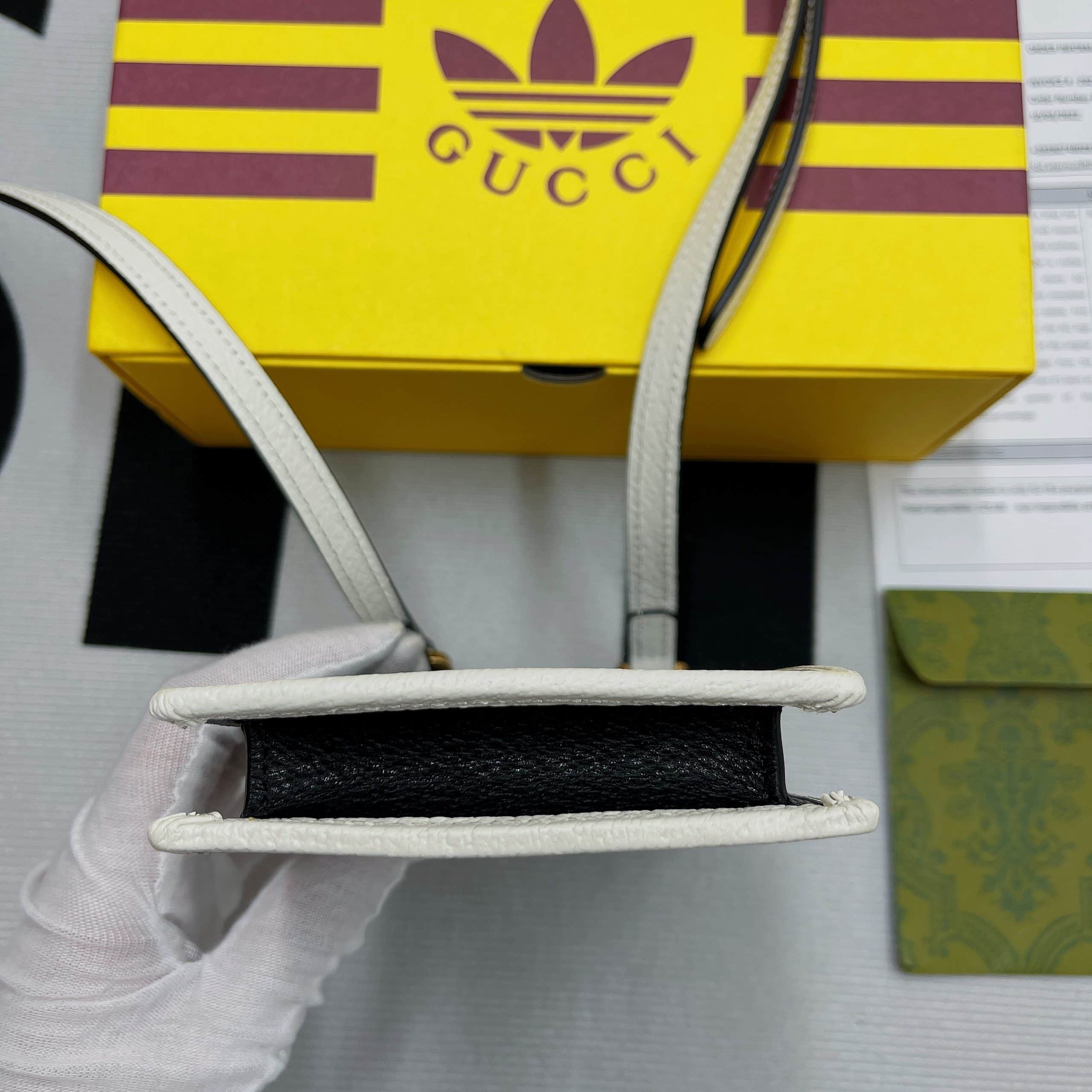 1:1 Replica Gucci x Adidas Phone Case Black For Women, Women's Bags 7.3in/18cm GG - Image 6