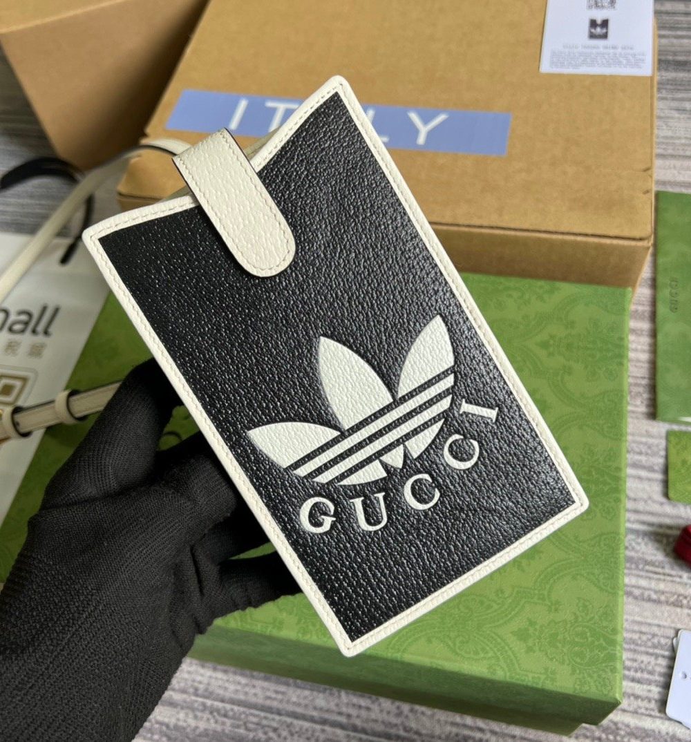 1:1 Replica Gucci x Adidas Phone Case Black For Women, Women's Bags 7.3in/18cm GG‎