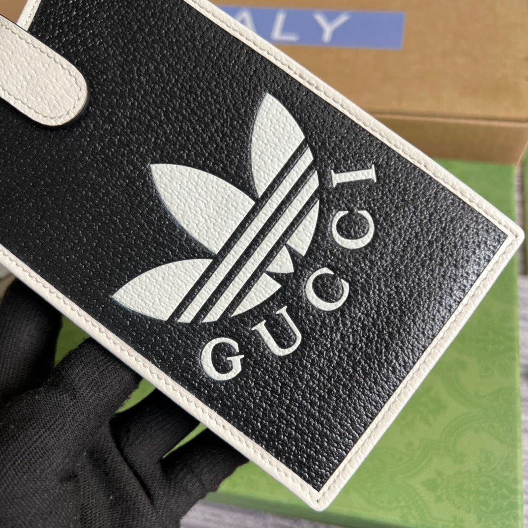 1:1 Replica Gucci x Adidas Phone Case Black For Women, Women's Bags 7.3in/18cm GG - Image 11
