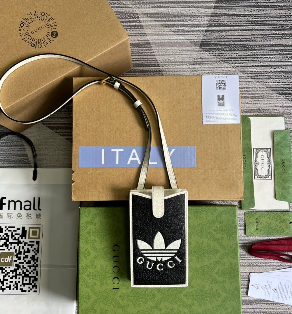 1:1 Replica Gucci x Adidas Phone Case Black For Women, Women's Bags 7.3in/18cm GG‎