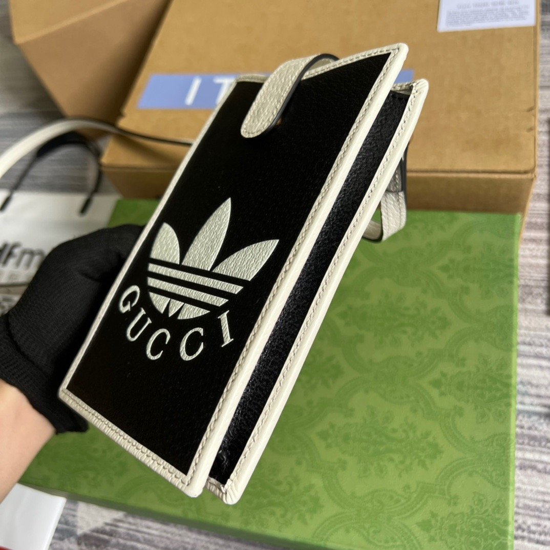1:1 Replica Gucci x Adidas Phone Case Black For Women, Women's Bags 7.3in/18cm GG - Image 13
