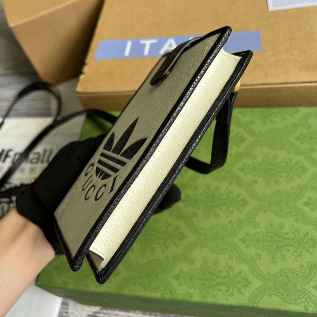 1:1 Replica Gucci x Adidas Phone Case White For Women, Women's Bags 7.3in/18cm GG - Image 12