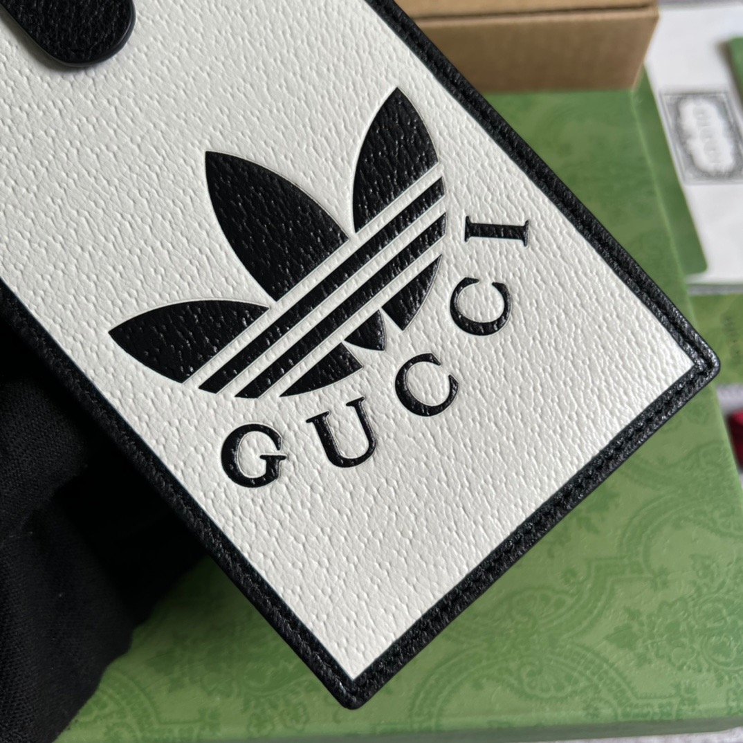 1:1 Replica Gucci x Adidas Phone Case White For Women, Women's Bags 7.3in/18cm GG - Image 4