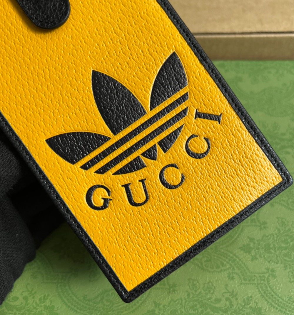 1:1 Replica Gucci x Adidas Phone Case Yellow For Women, Women's Bags 7.3in/18cm GG‎