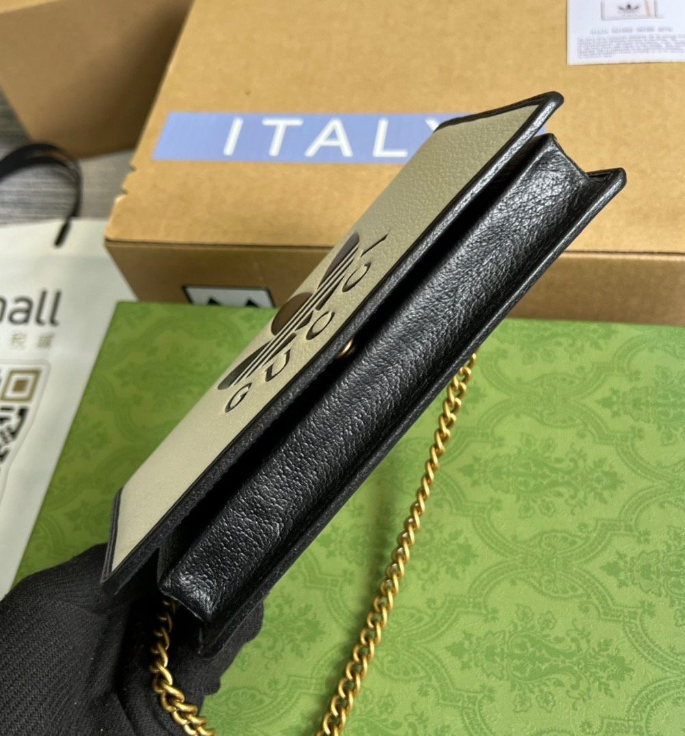 1:1 Replica Gucci x Adidas Wallet With Chain White For Women, Women's Bags 7.5in/19cm GG 621892 UZ3BG 8847