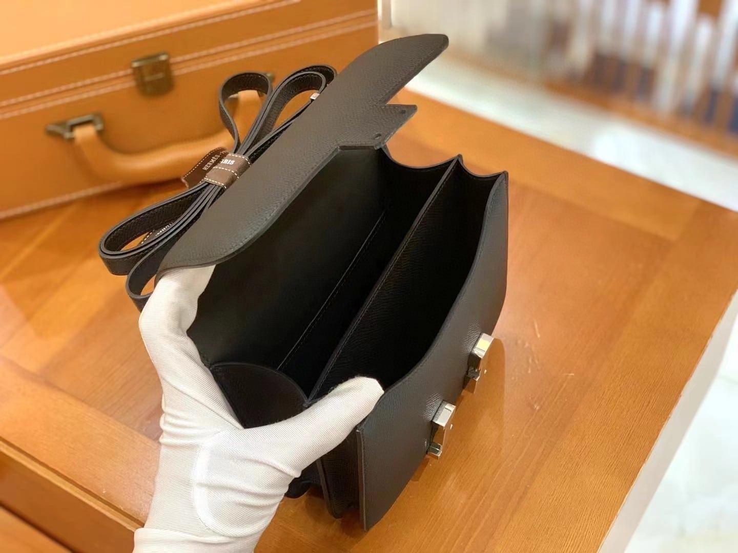 1:1 Replica Hermes Constance 23 Epsom Black For Women, Women's Handbags, Shoulder Bag 9in/23cm - Image 9