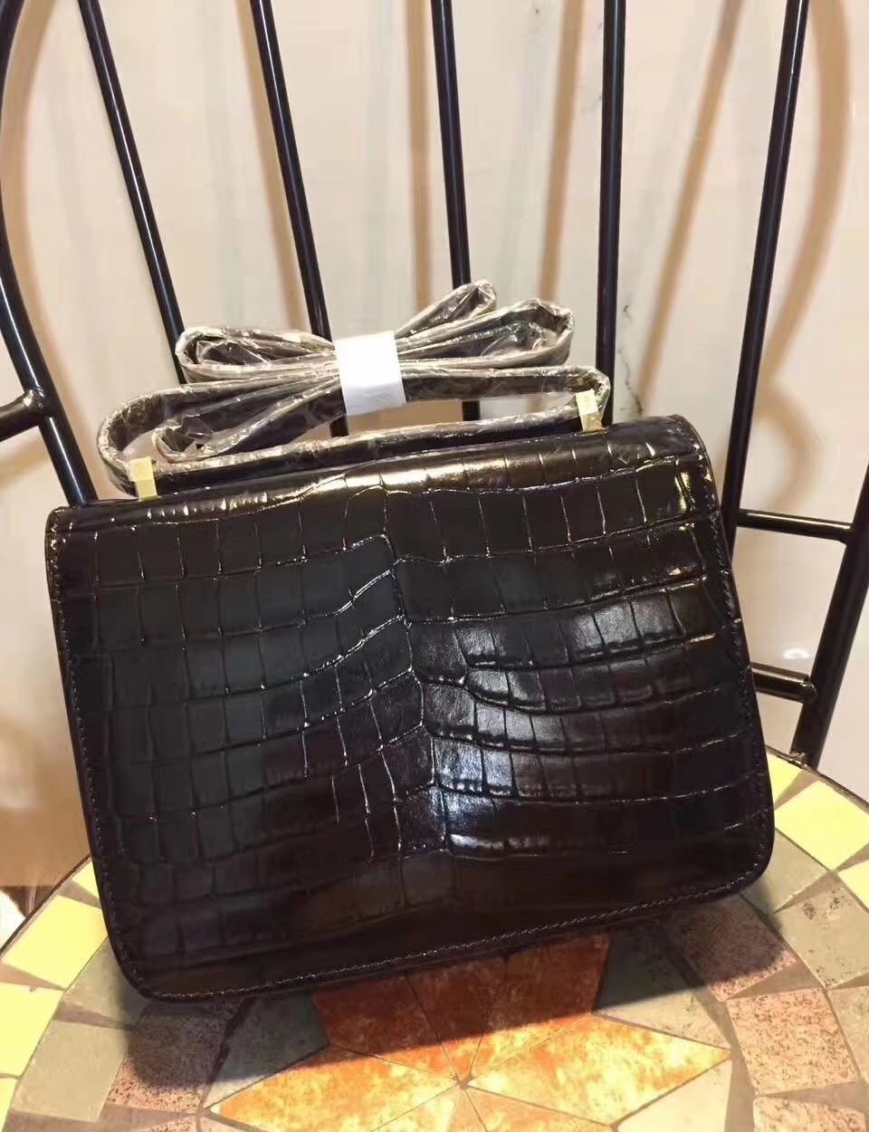 1:1 Replica Hermes Constance 24 Pattern Crocodile Black For Women, Women's Handbags, Shoulder Bag 9.4in/24cm