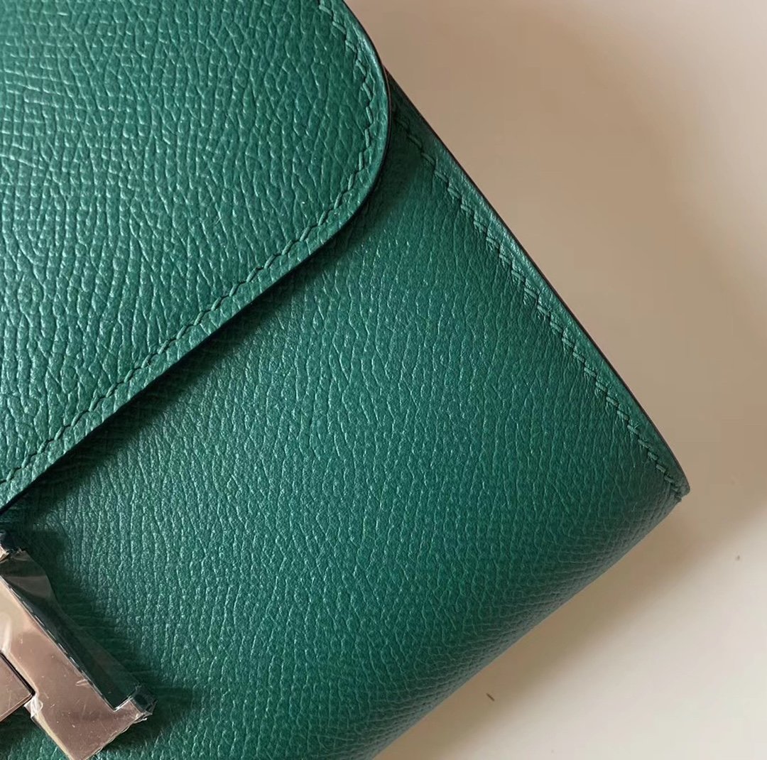 1:1 Replica Hermes Constance Epsom Long To Go Wallet Green For Women, Women's Wallet 8.1in/21cm - Image 4