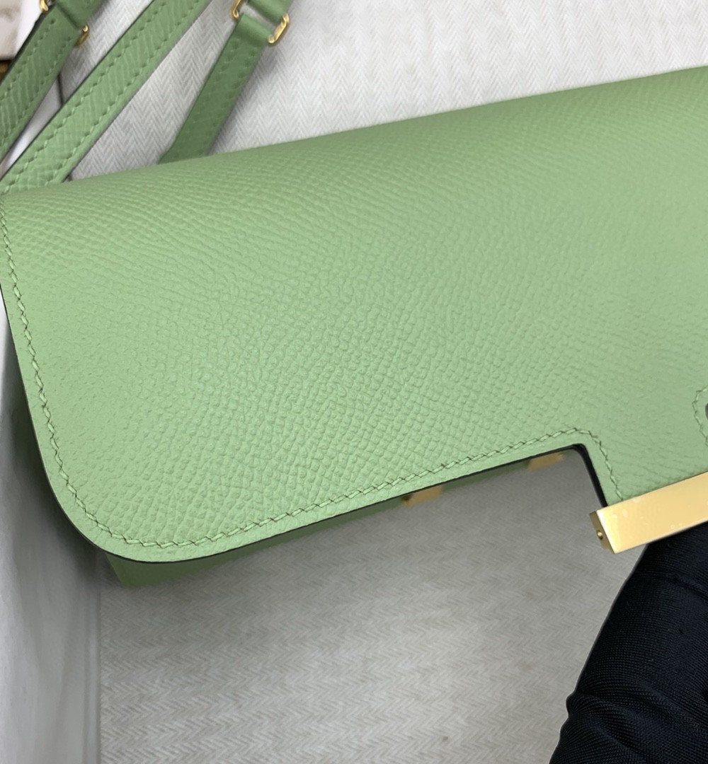 1:1 Replica Hermes Constance Long Togo Wallet Green, Gold Toned Hardware Bag For Women, Women's Handbags, Shoulder Bags 8.1in/21cm