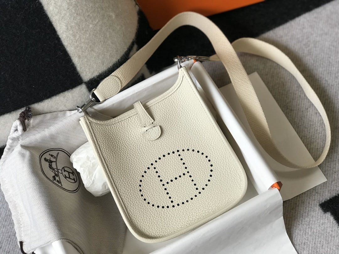1:1 Replica Hermes Evelyne 16 Amazone Bag Beige With Silver-Toned Hardware For Women, Women's Shoulder And Crossbody Bags 6.3in/16cm - Image 4