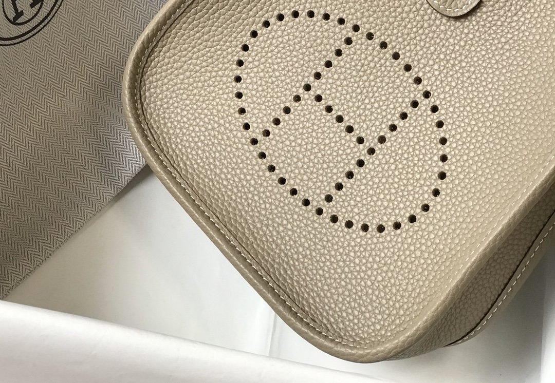 1:1 Replica Hermes Evelyne 16 Amazone Bag Greige With Silver-Toned Hardware For Women, Women's Shoulder And Crossbody Bags 6.3in/16cm - Image 8