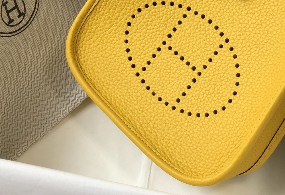 1:1 Replica Hermes Evelyne 16 Amazone Bag Yellow With Silver-Toned Hardware For Women, Women's Shoulder And Crossbody Bags 6.3in/16cm