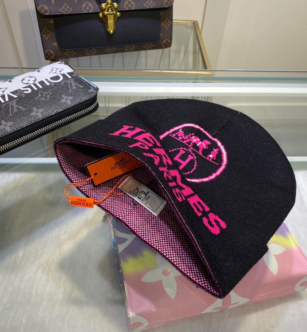 Hermes Frequence Beanie In Black