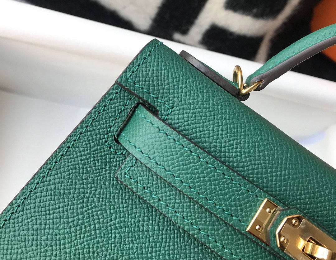 1:1 Replica Hermes Kelly 19 Green With Gold Toned Hardware Bag For Women, Women's Handbags, Shoulder Bags 7.5in/19cm - Image 8