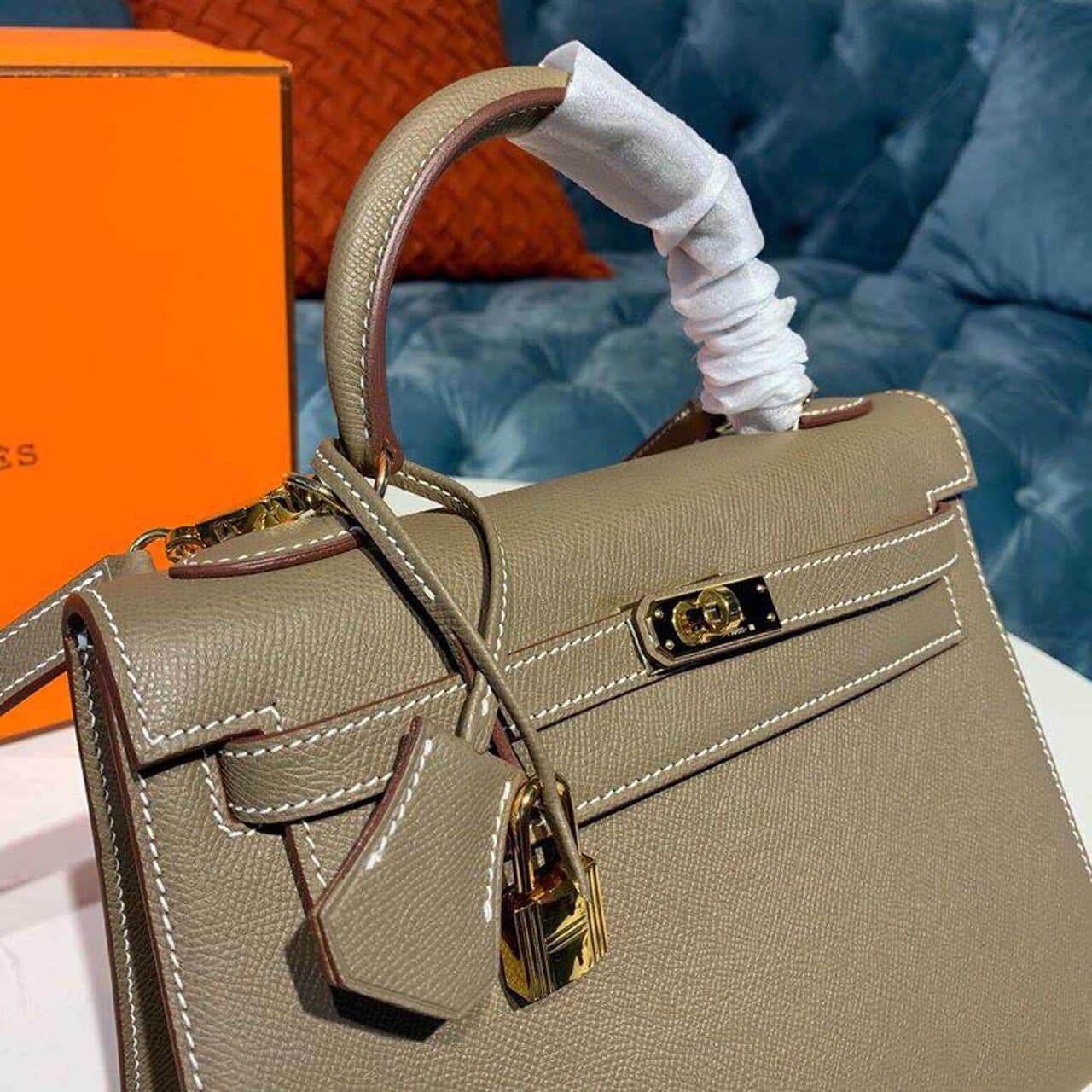 1:1 Replica Hermes Kelly 25 Sellier Epsom Etoupe Bag For Women, Women's Handbags, Shoulder Bags 10in/25cm - Image 4
