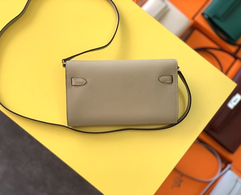 1:1 Replica Hermes Kelly Classique To Go Wallet  21cm/8.3in Gold Toned Hardware For Women Cream