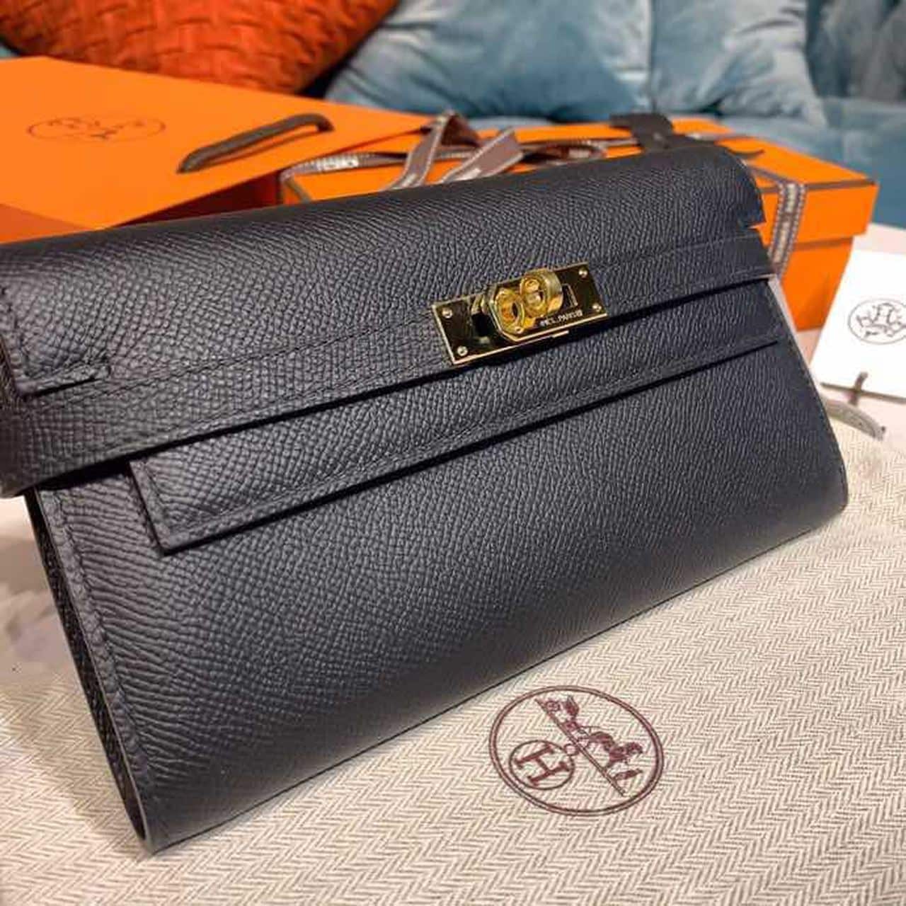 1:1 Replica Hermes Kelly Wallet To Go Woc Black With Gold Toned Hardware Bag For Women 8.2in/21cm - Image 5